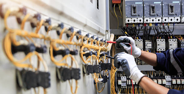 Professional Electrician technician working in Haleyville, AL